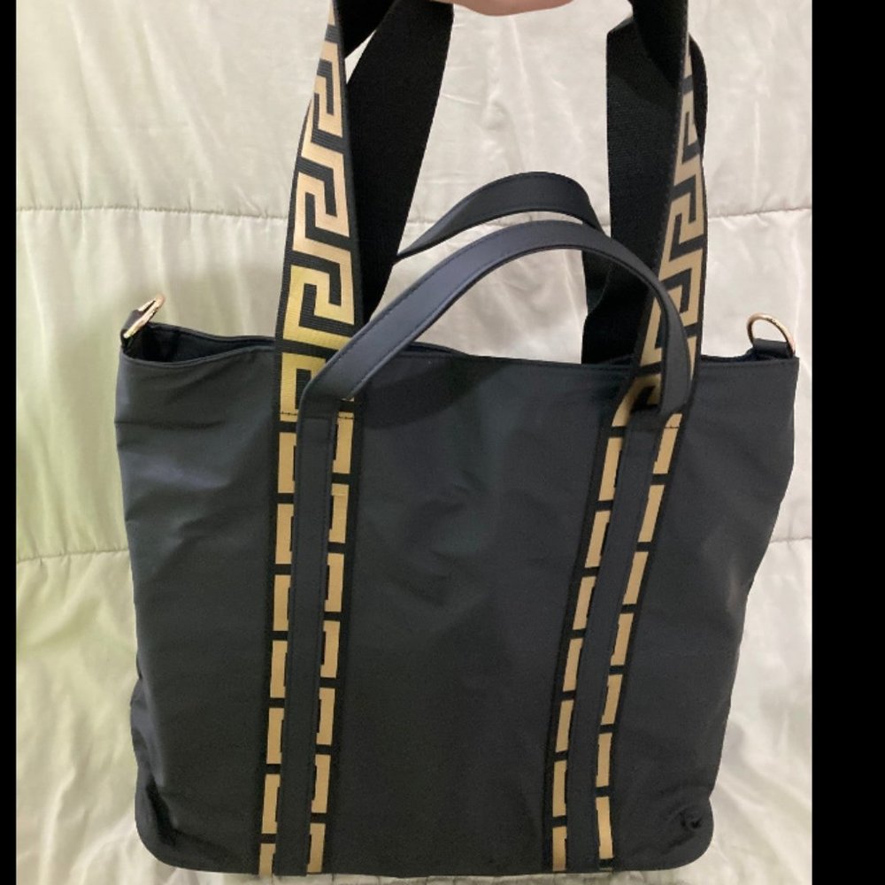 NEW Versace Limited Edition Shoulder Crossbody Bag Tote with dust bag - Picture 3 of 10